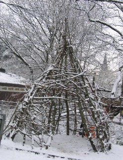 Tipi im Schnee 1